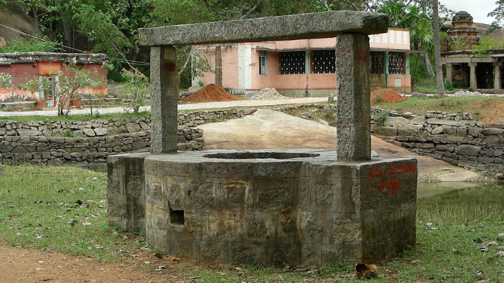 https://salarnews.in/public/uploads/images/newsimages/maannewsimage04102025_224744_Karnataka well.png